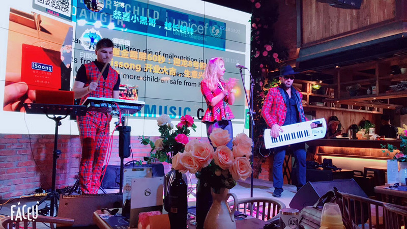 缺少液晶拼接屏產品,世界杯的每個精彩瞬間如何展示